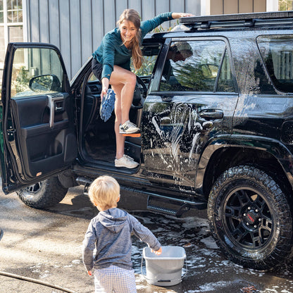 Rightline Gear Moki Ascent Folding Vehicle Door Step for Car Roof Access As Seen On Shark Tank, 8.75 by 3 by 5.25 Inch